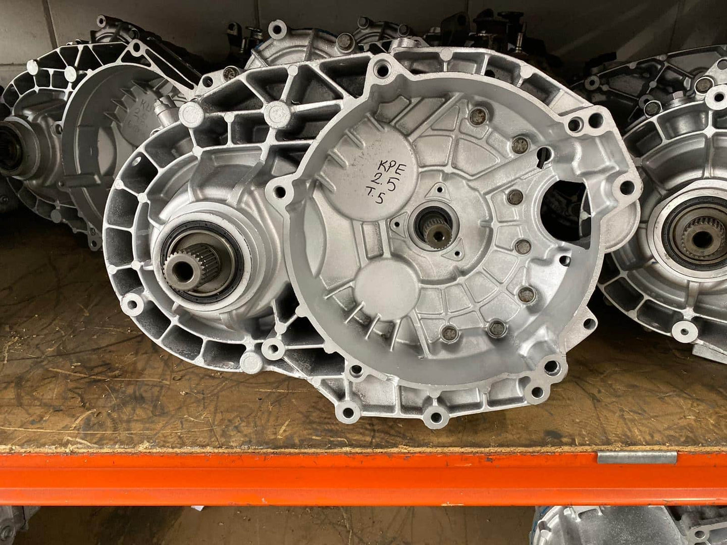 Boîte de vitesses Volkswagen Transporter 2.5 TDI reconstruite – Manuelle 6 vitesses – Réf. JFT
