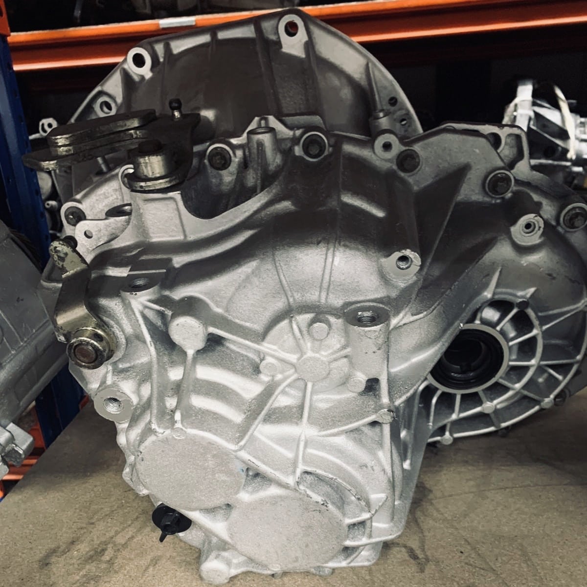 Boîte de vitesses Renault Mégane 2.0 dCi reconstruite – Manuelle 6 vitesses – Réf. PK4015