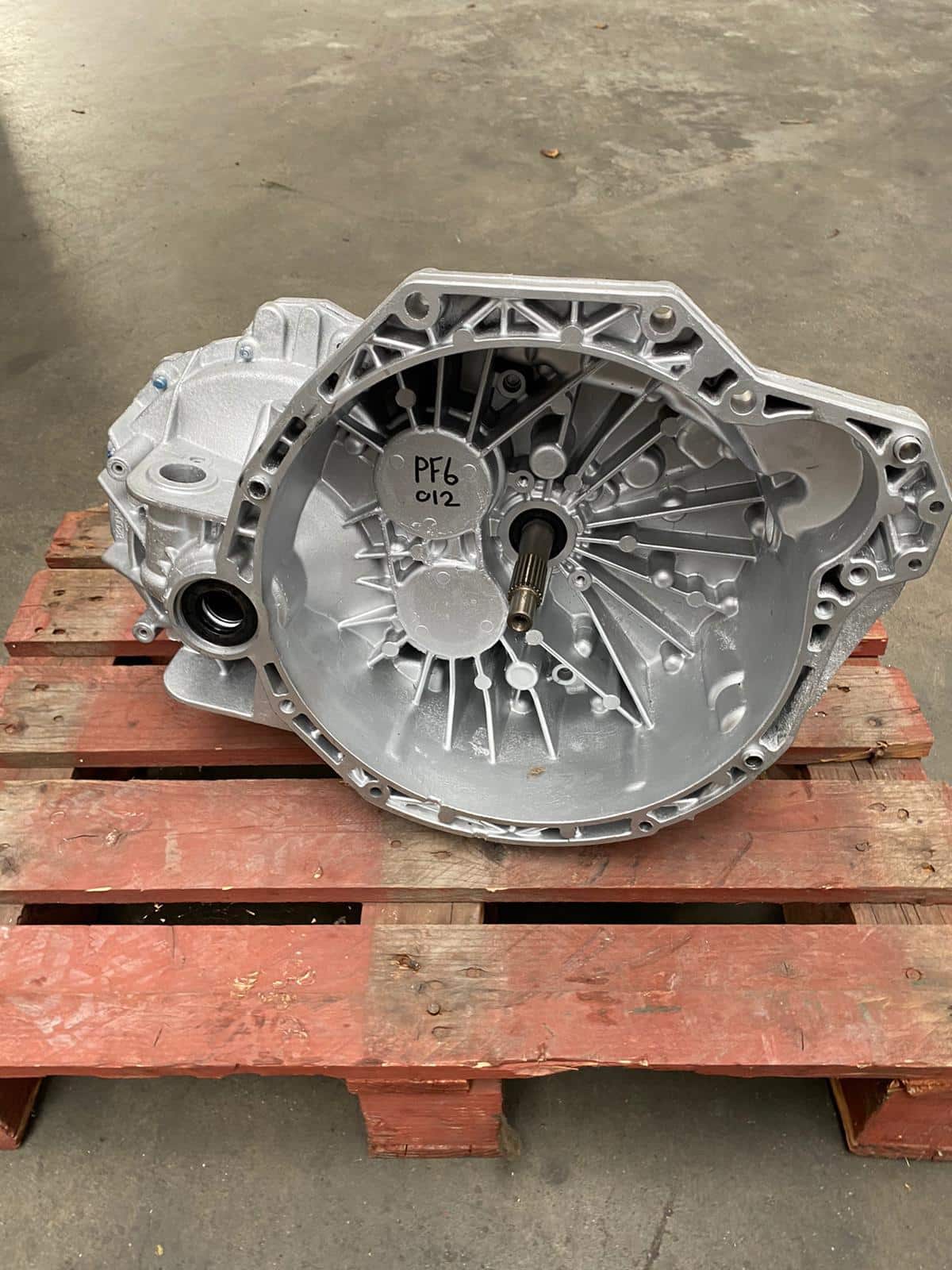 Boîte de vitesses Nissan Primastar 2.5 dCi reconstruite – Manuelle 6 vitesses – Réf. 3201000Q3L