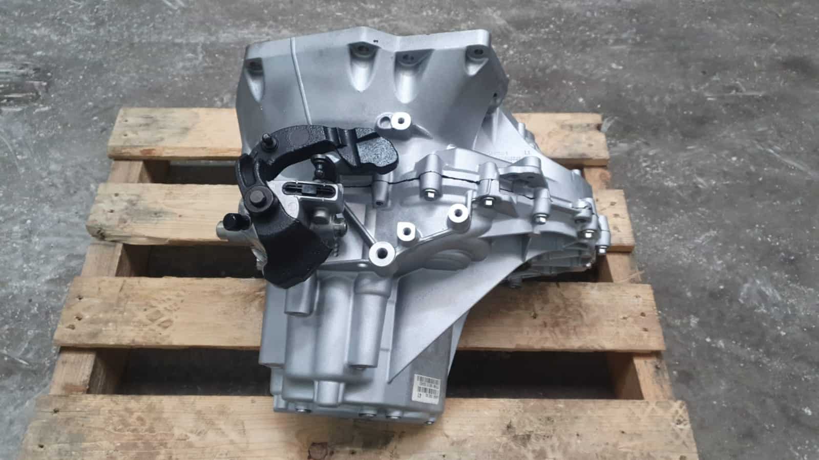 Boîte de vitesses Ford Focus 1.6 TDCi reconstruite – Manuelle 6 vitesses – Réf. AV6R-7002-KK